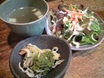 diningiori-080304-lunch2.jpg