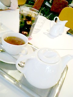 rollmadu-tea.jpg